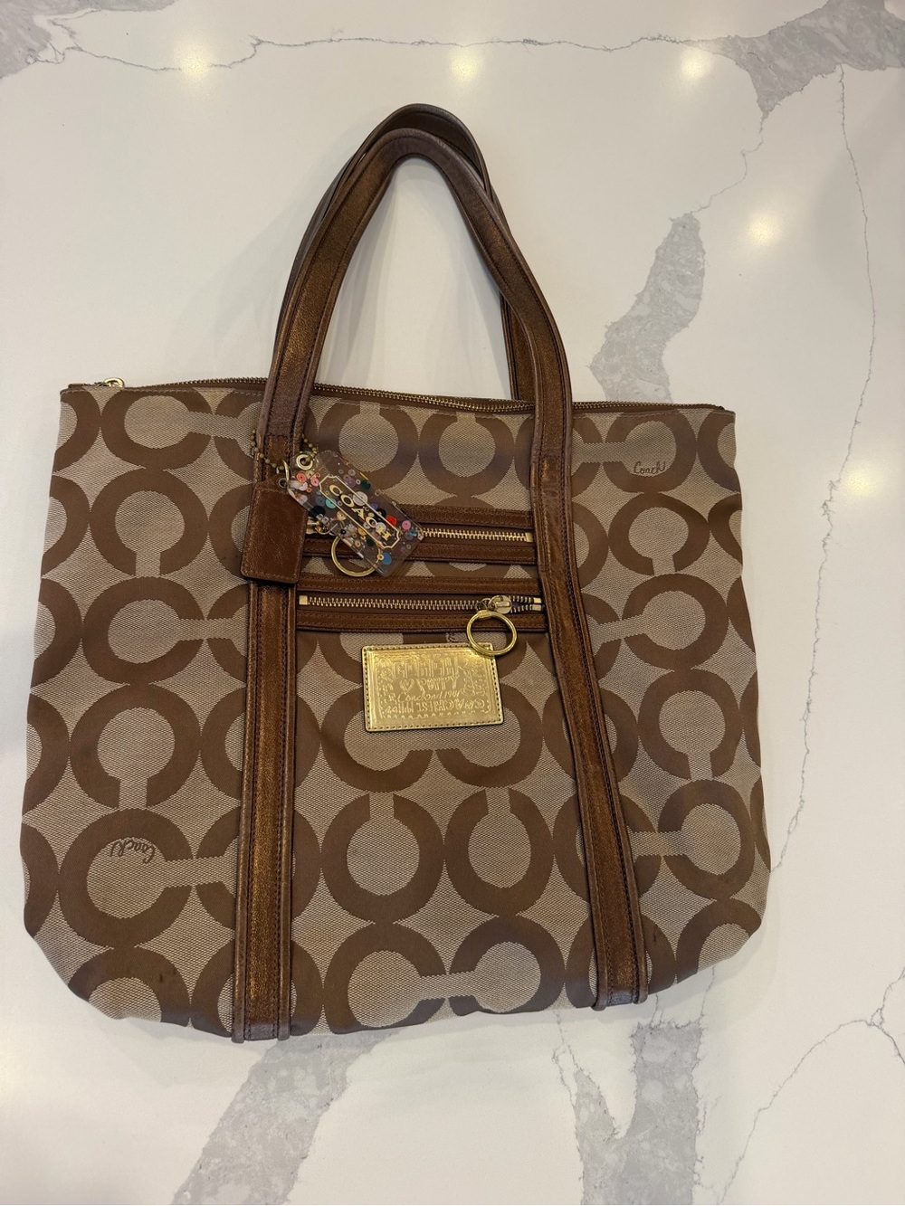 Coach Logo Tote Bag Brown/Beige Zip Closure w/ Charm, Inner & Outer Pockets
